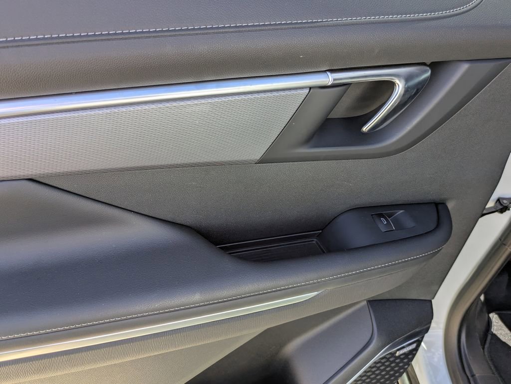 Used 2025 Buick Enclave Sport Touring image 11