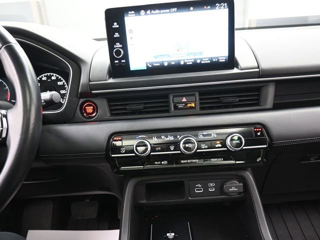 Used 2023 Honda Pilot Touring image 10