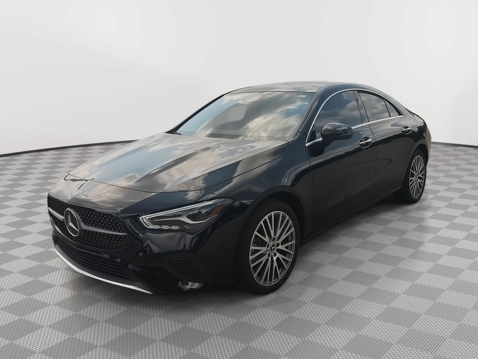 Used 2025 Mercedes-Benz CLA 250 4MATIC image 23
