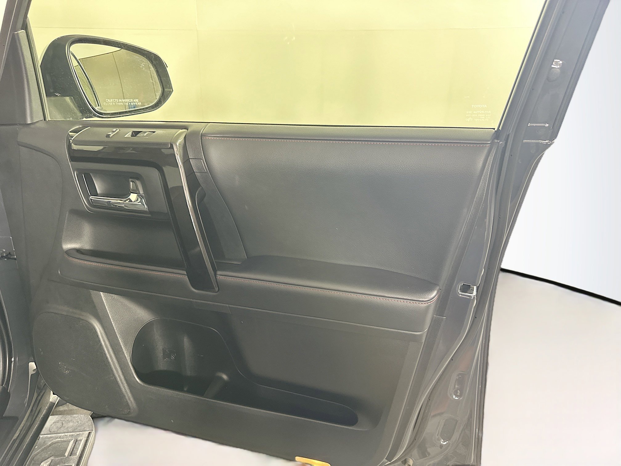 Used 2024 Toyota 4Runner TRD Off-Road Premium image 31