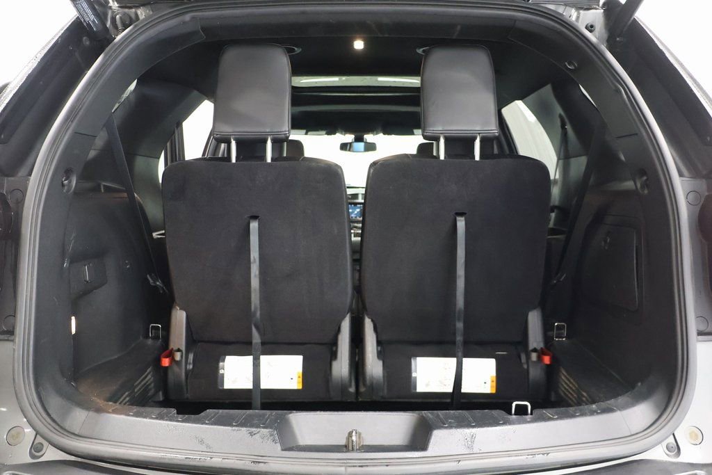 Used 2018 Ford Explorer XLT w/ Equipment Group 202A image 29