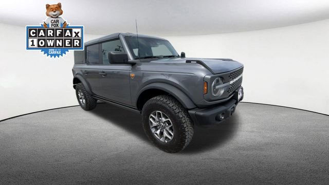 Used 2025 Ford Bronco Badlands image 2