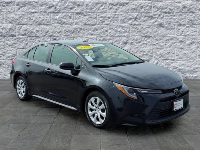 Certified 2024 Toyota Corolla LE image 1