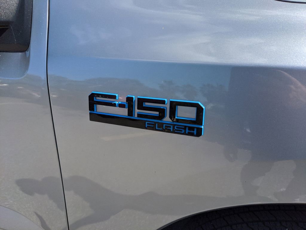 Used 2025 Ford F150 Lightning Flash image 12