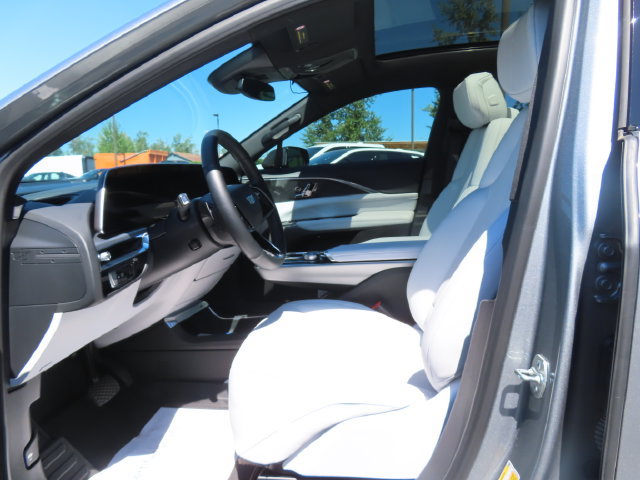 Certified 2024 Cadillac Lyriq Luxury w/ LPO, Floor Liner Package AWD/4WD image 13