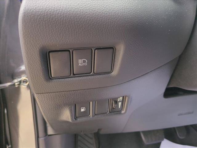 Certified 2022 Toyota C-HR XLE FWD image 12
