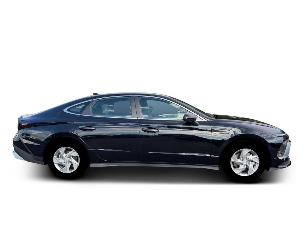 New 2026 Hyundai Sonata SE FWD image 9
