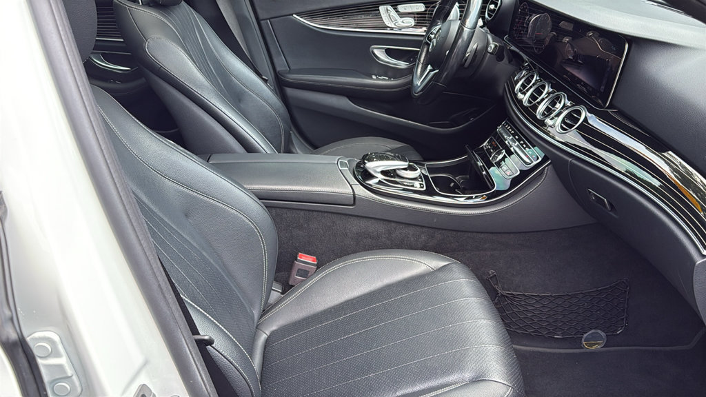 Used 2020 Mercedes-Benz E 350 Sedan image 10