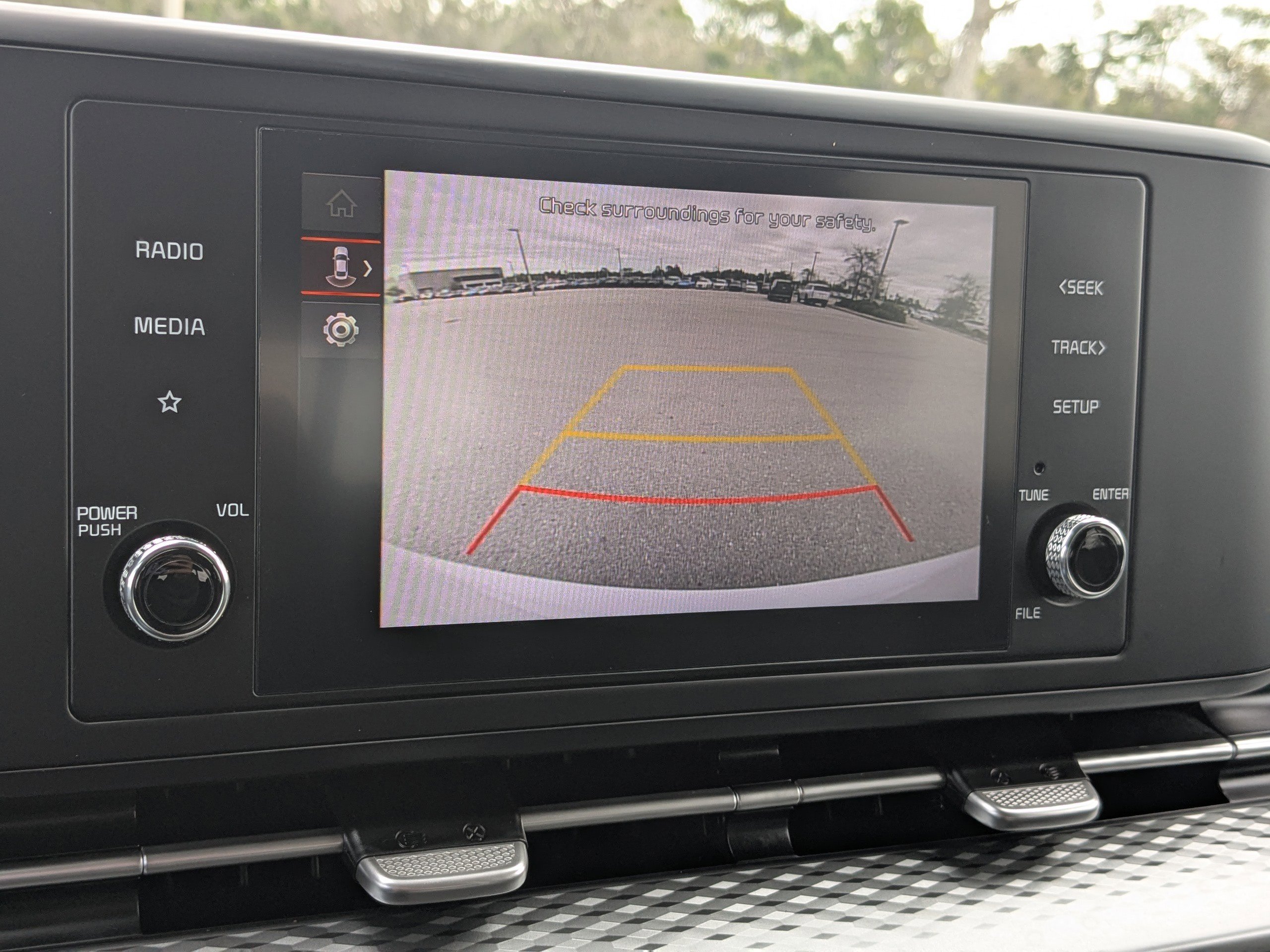 Used 2024 Kia Carnival LX image 26