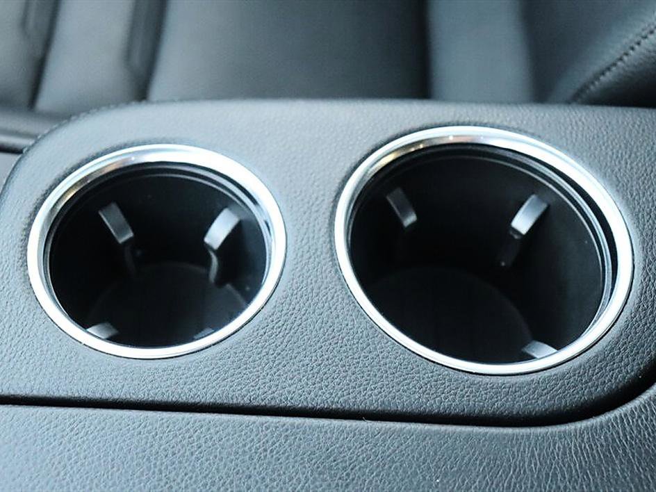 Used 2017 Porsche Panamera 4 image 91