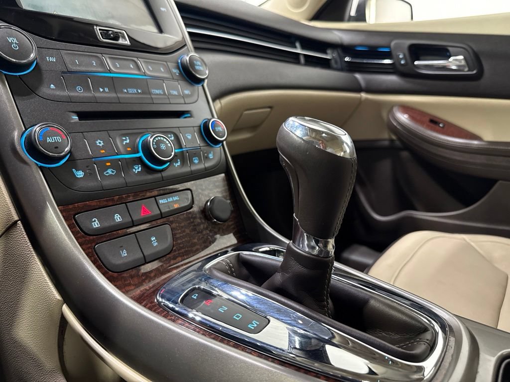 Used 2013 Chevrolet Malibu LTZ FWD image 21