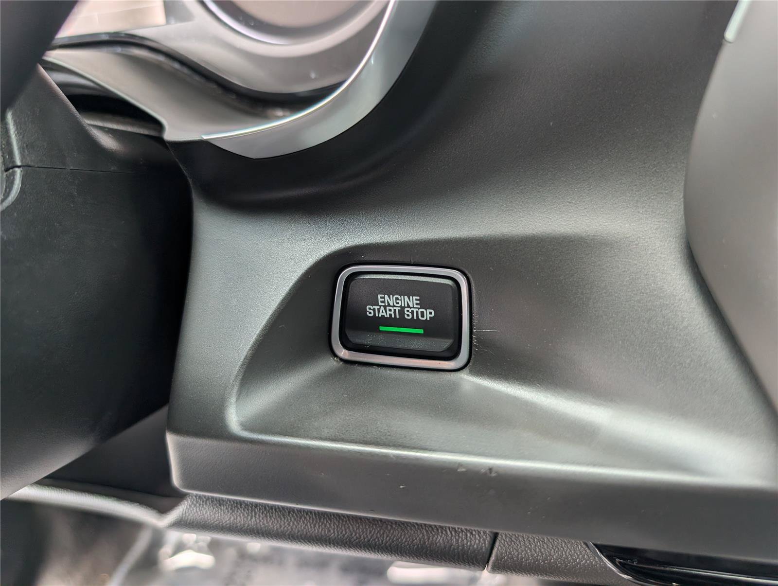 Used 2018 Chevrolet Camaro LS w/ Technology Package RWD image 21