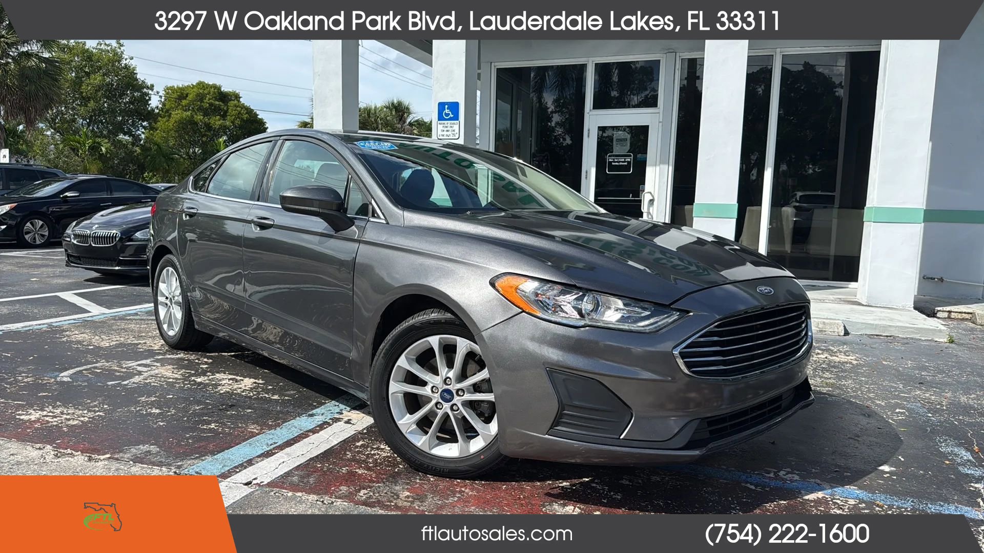 Used 2020 Ford Fusion SE image 2