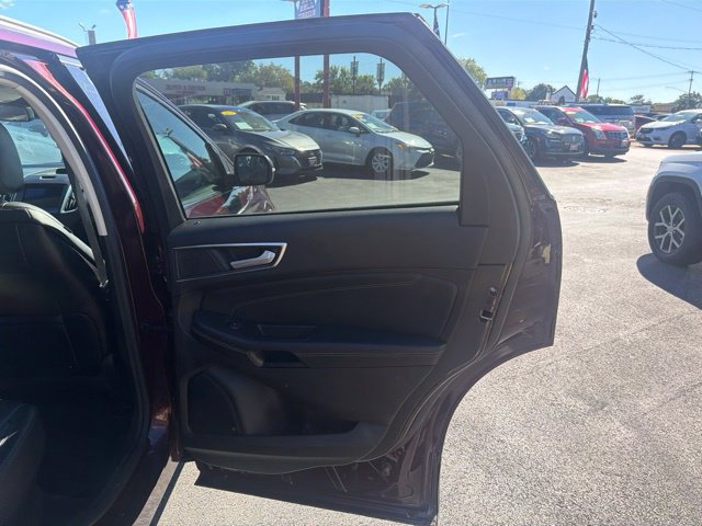 Used 2020 Ford Edge Titanium AWD/4WD image 23