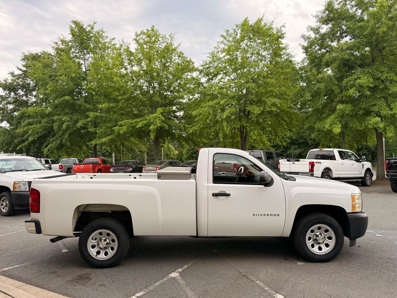 Used 2011 Chevrolet Silverado 1500 W/T RWD image 4