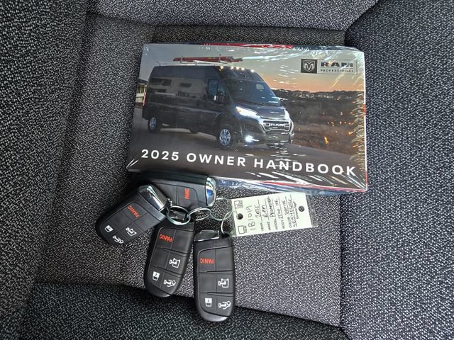 Used 2025 RAM ProMaster 2500 w/ Convenience Group FWD image 26