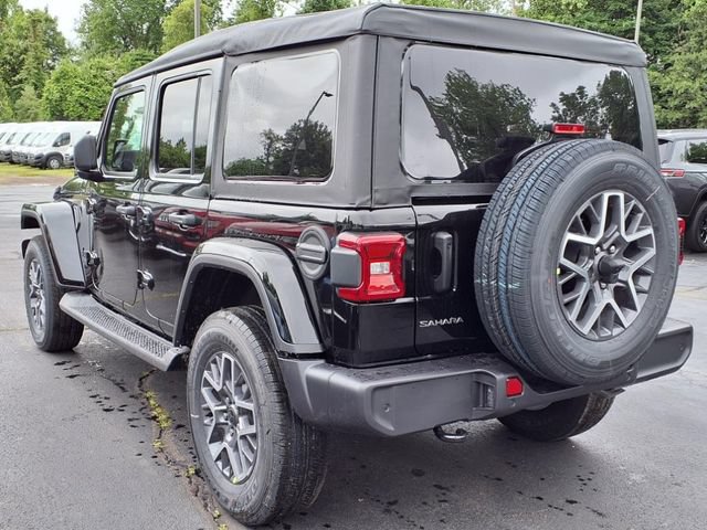 New 2025 Jeep Wrangler Unlimited Sahara AWD/4WD image 4