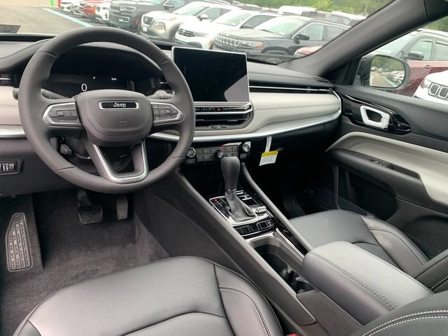 New 2026 Jeep Compass Limited w/ Sun, Sound & Navigation Group AWD/4WD image 13