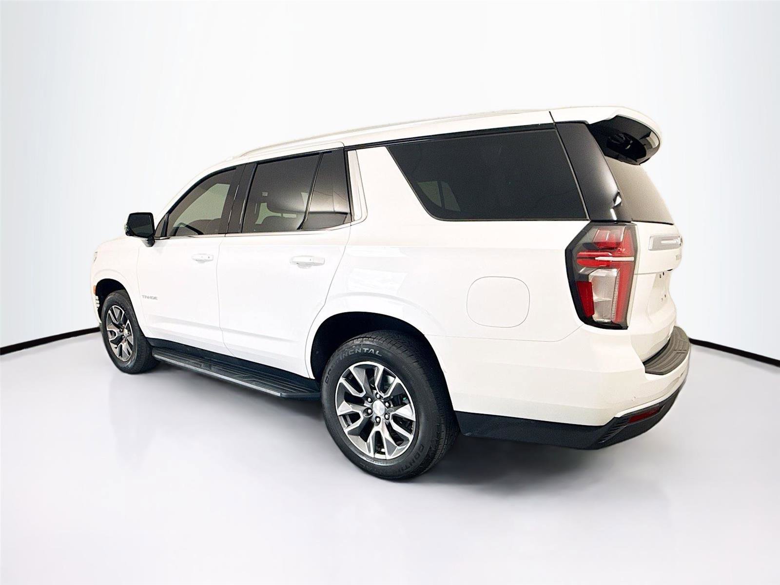 Used 2022 Chevrolet Tahoe LT w/ Luxury Package image 30