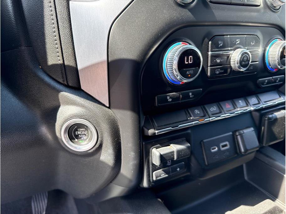 Used 2021 GMC Sierra 1500 Elevation w/ Preferred Package image 26