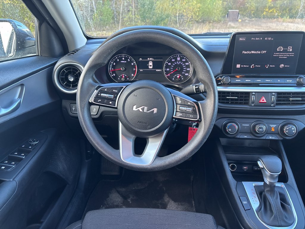 Certified 2023 Kia Forte LXS w/ LXS Technology Package FWD image 13