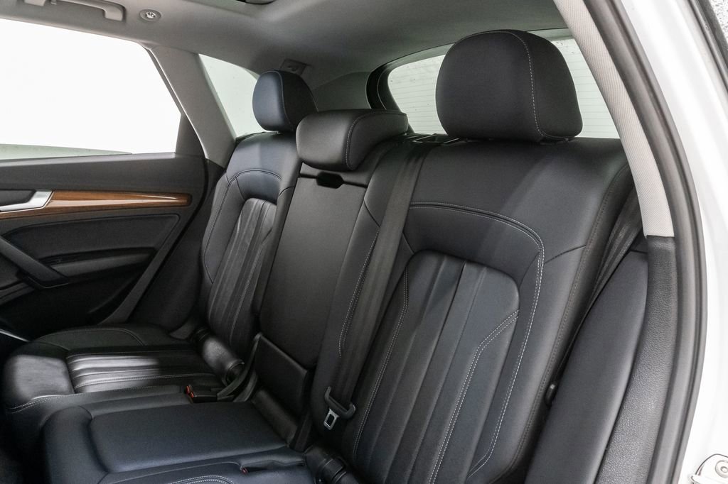 Used 2023 Audi Q5 2.0T Premium w/ Convenience Package AWD/4WD image 26