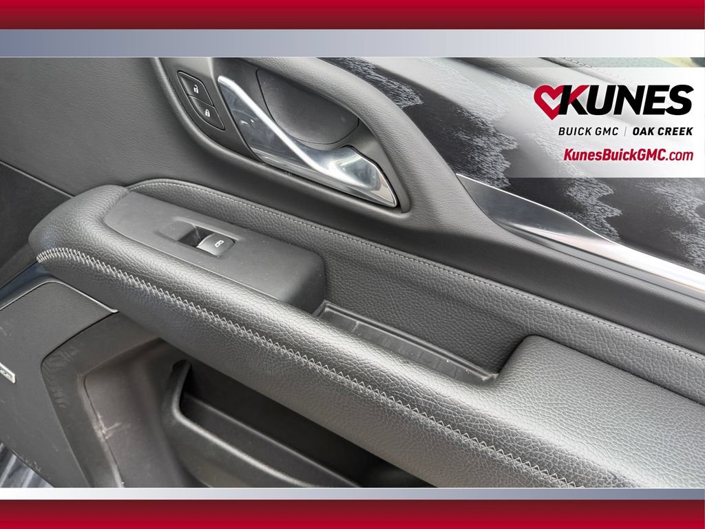 Used 2023 GMC Yukon Denali AWD/4WD image 40