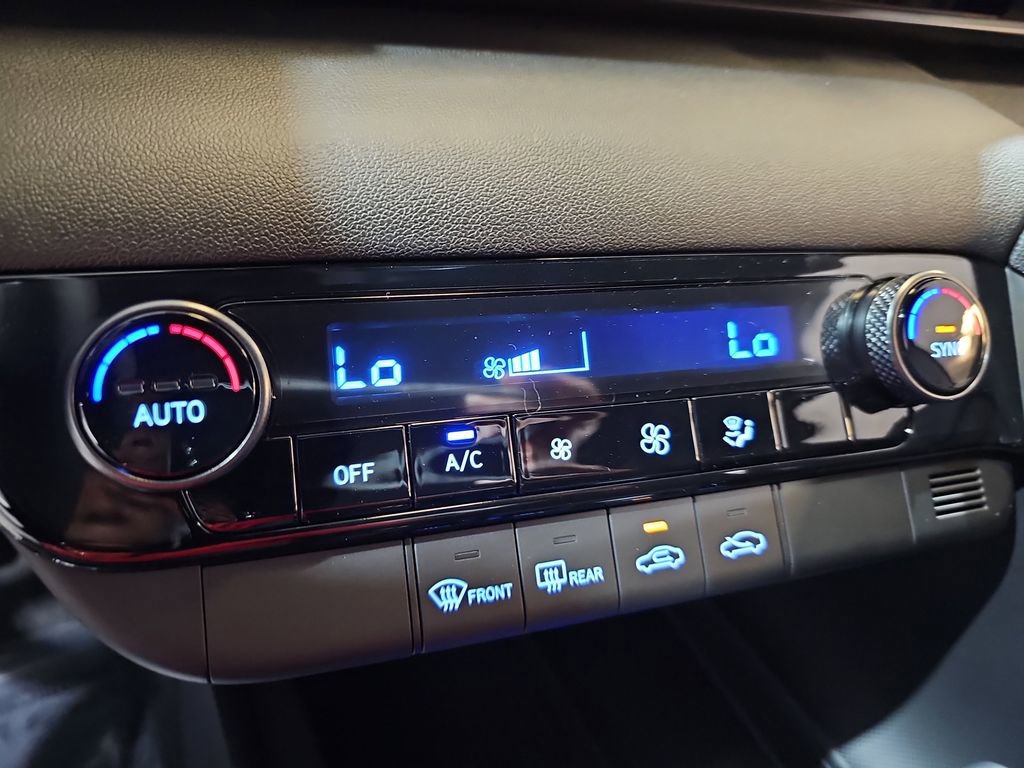 New 2025 Hyundai Elantra Sport image 22