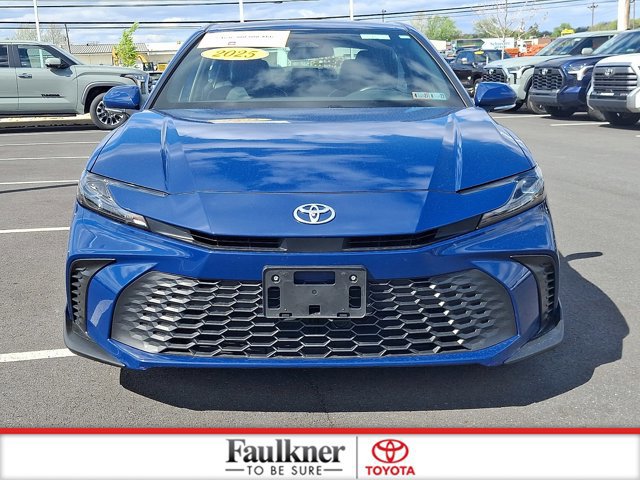 Certified 2025 Toyota Camry SE FWD video 2