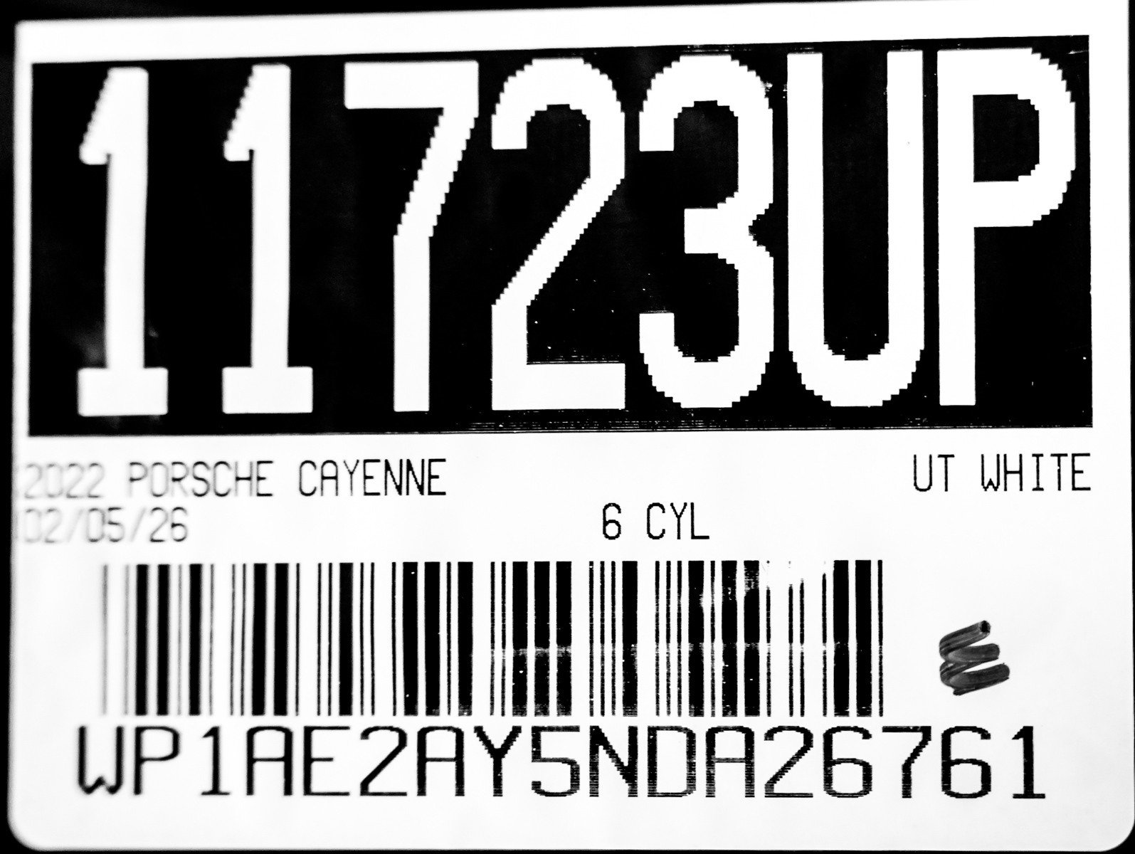 Certified 2022 Porsche Cayenne E-Hybrid w/ Premium Package image 30