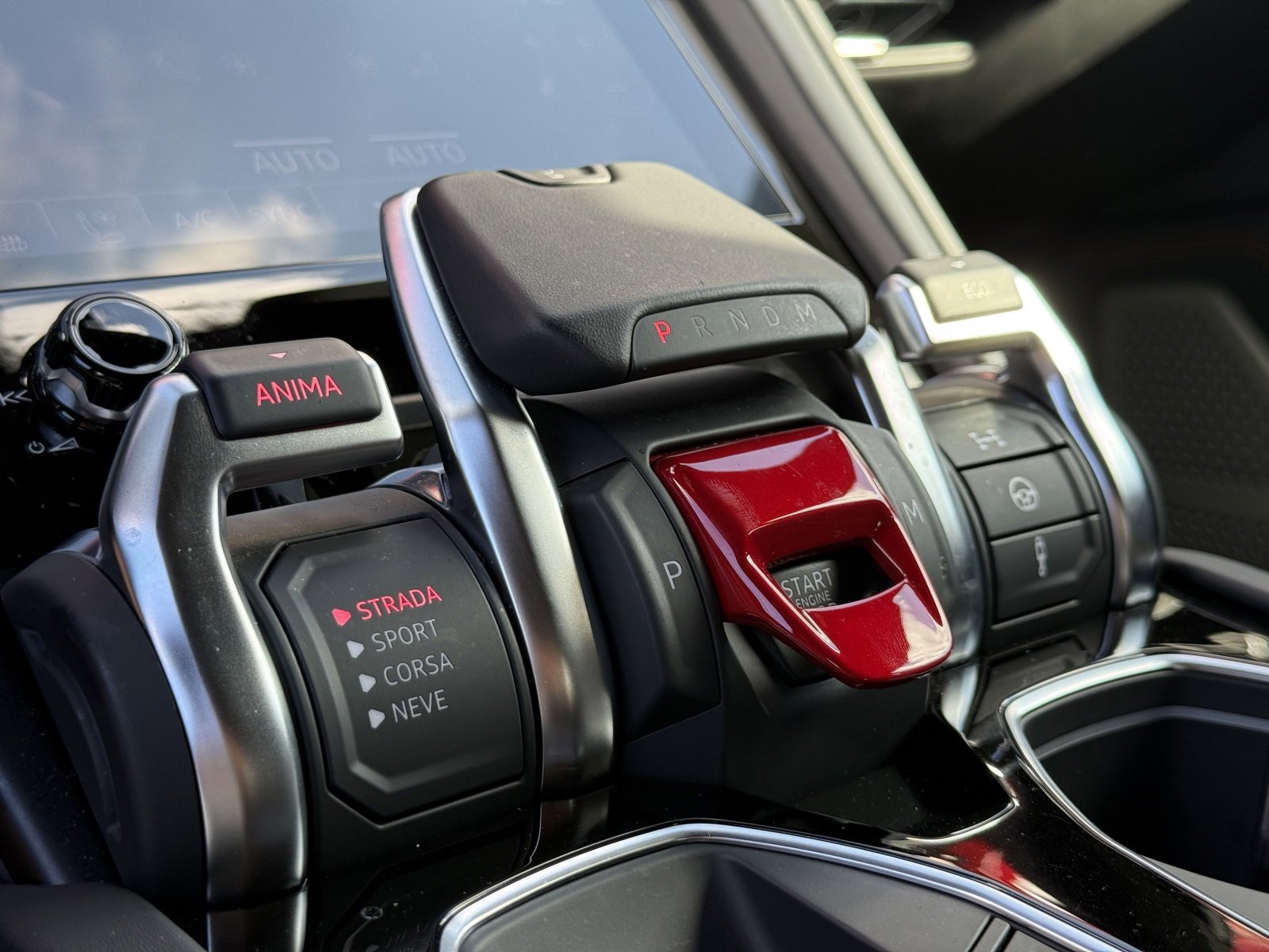 Used 2023 Lamborghini Urus S image 26