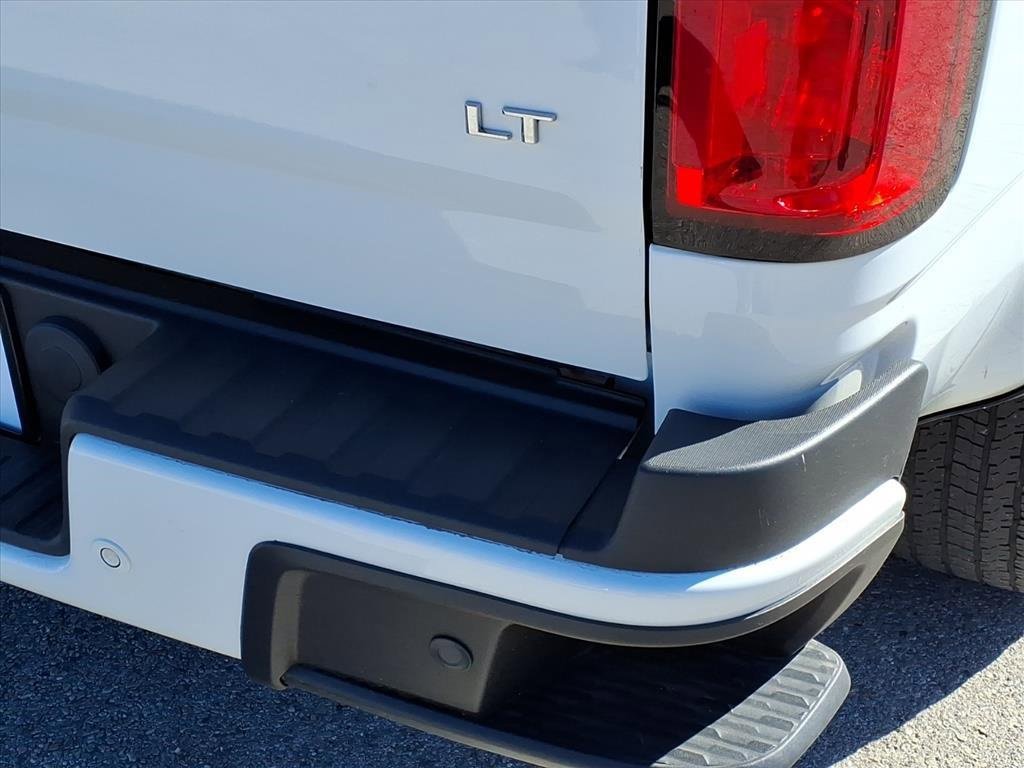 Used 2022 Chevrolet Colorado LT w/ Fleet Safety Package image 10