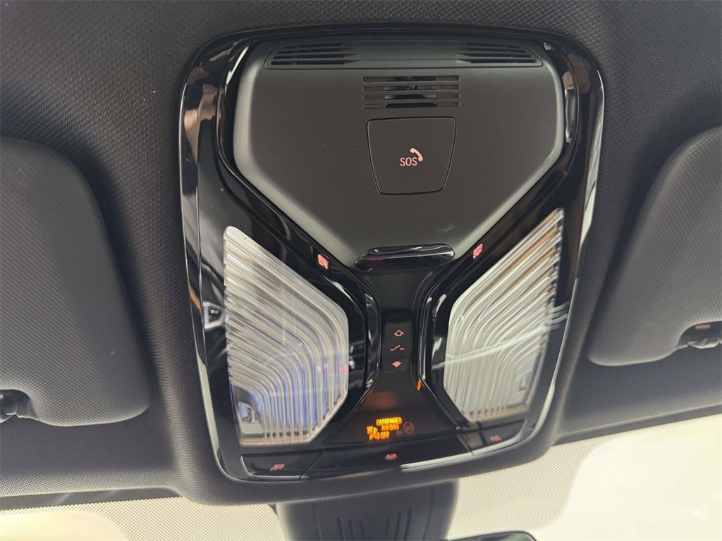 Used 2022 BMW X5 xDrive40i w/ M Sport Package image 25