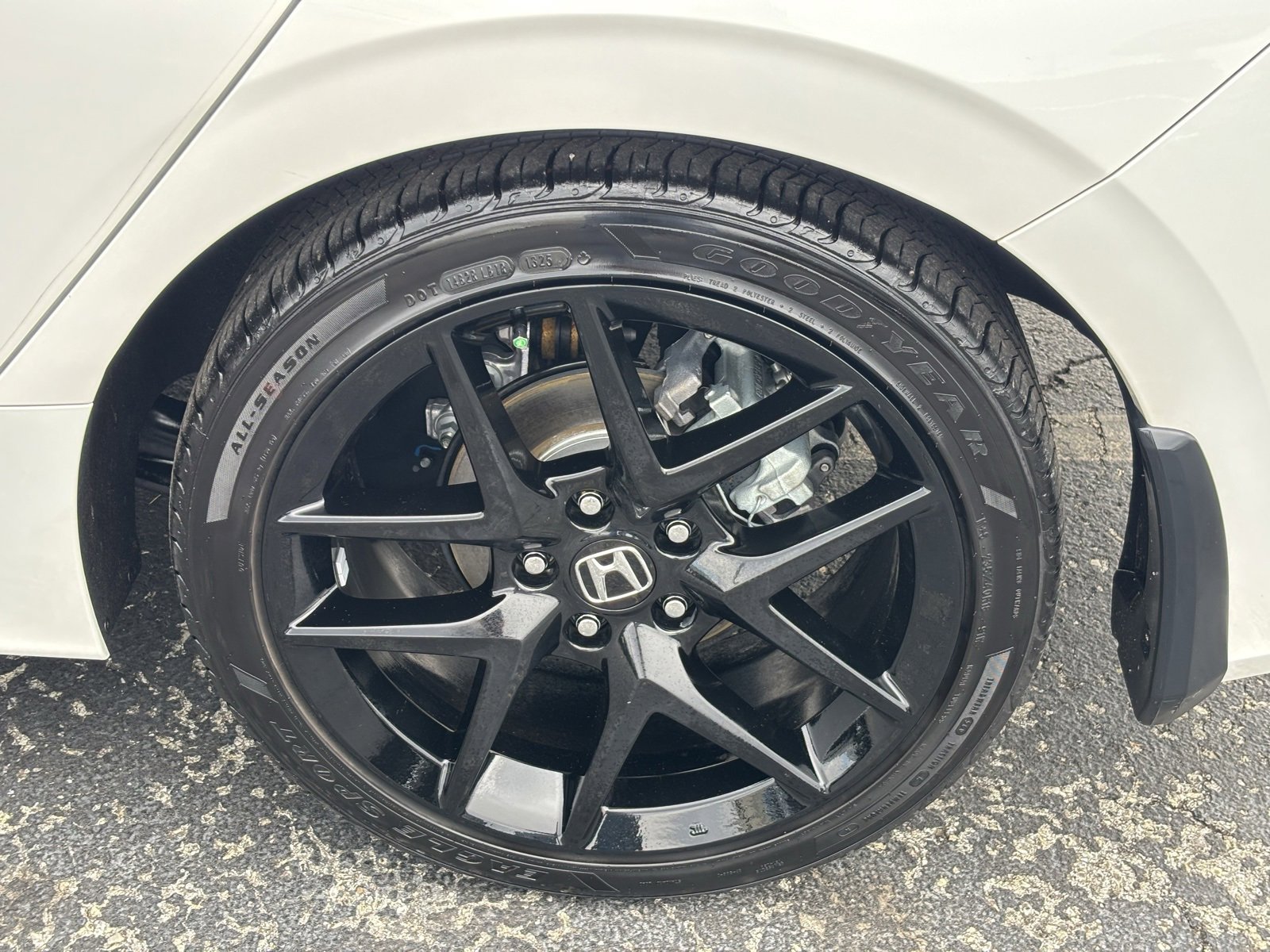 Used 2025 Honda Civic Sport image 14