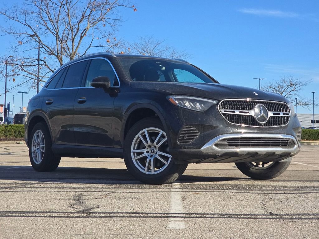 Certified 2024 Mercedes-Benz GLC 300 GLC 300 image 1