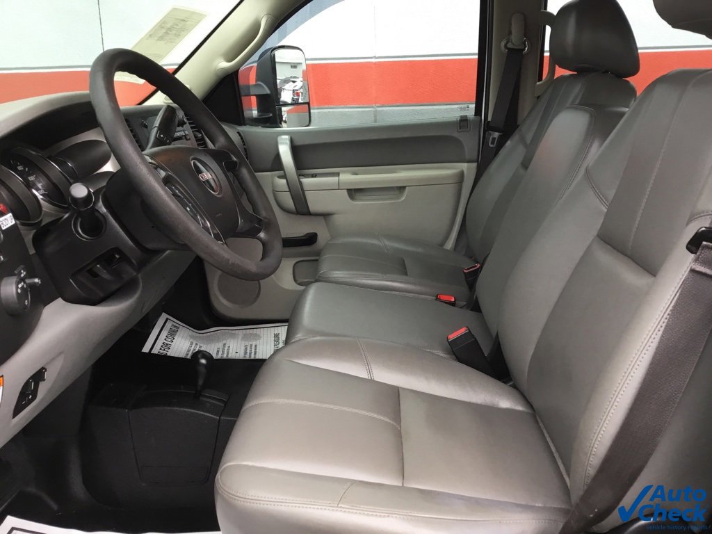 Used 2013 GMC Sierra 3500 W/T w/ Snow Plow Prep Package image 41