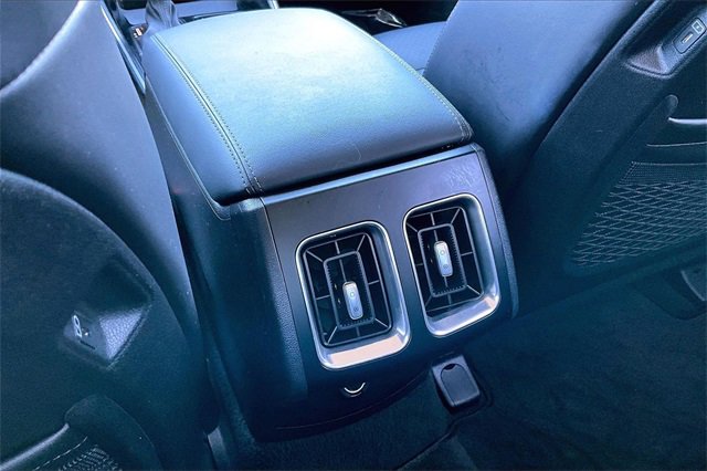 Used 2025 Kia Sorento S image 10