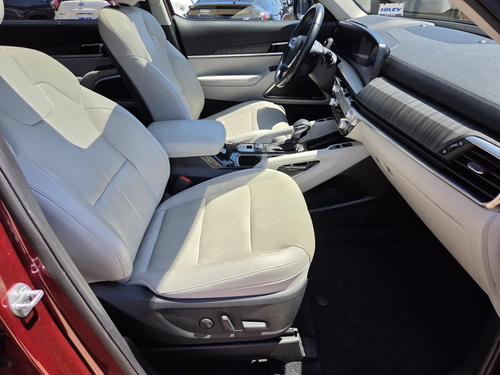 Used 2023 Kia Telluride SX FWD image 8