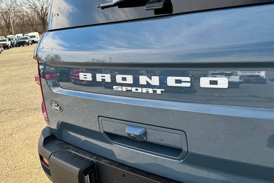 New 2026 Ford Bronco Sport Outer Banks AWD/4WD image 16