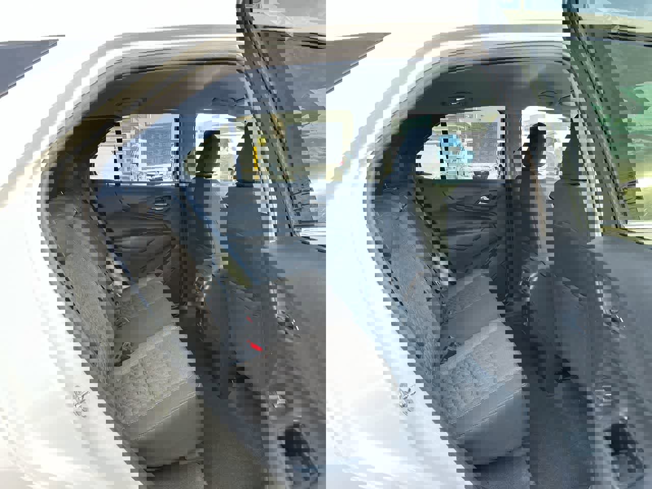 Used 2020 Chevrolet Equinox LT w/ Driver Convenience Package image 25