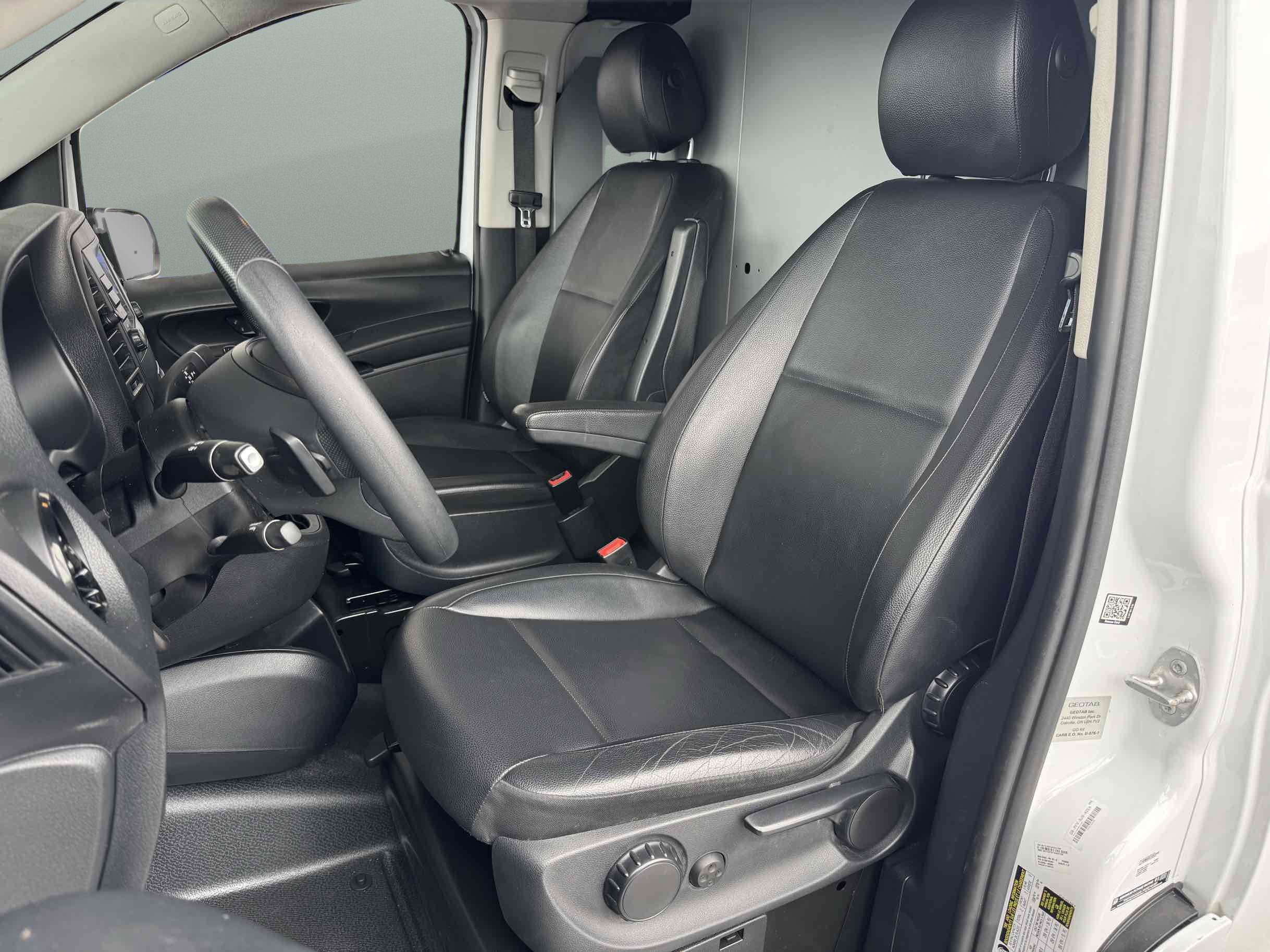 Used 2022 Mercedes-Benz Metris image 9