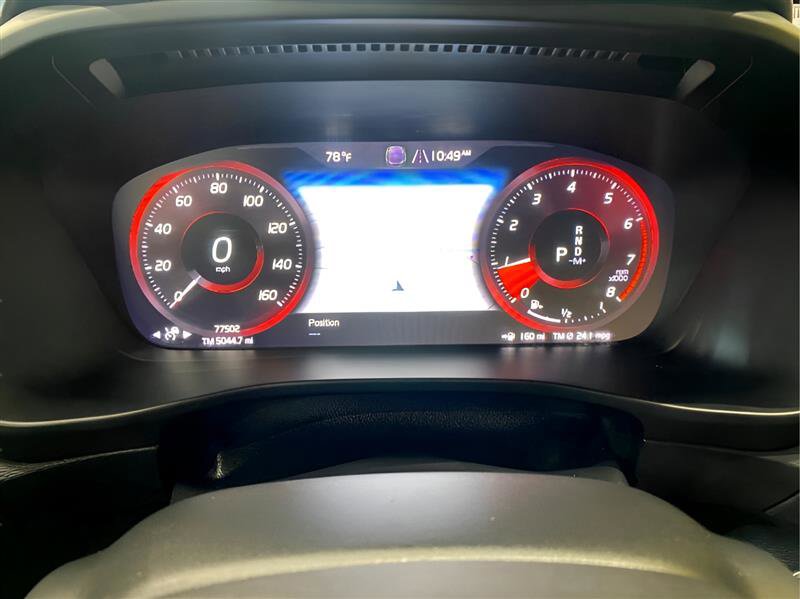 Used 2019 Volvo XC40 T5 R-Design image 12