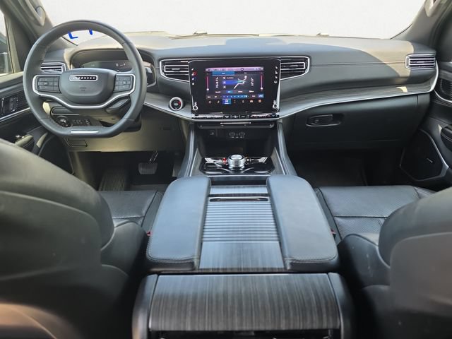 Used 2024 Jeep Wagoneer Series II AWD/4WD image 10