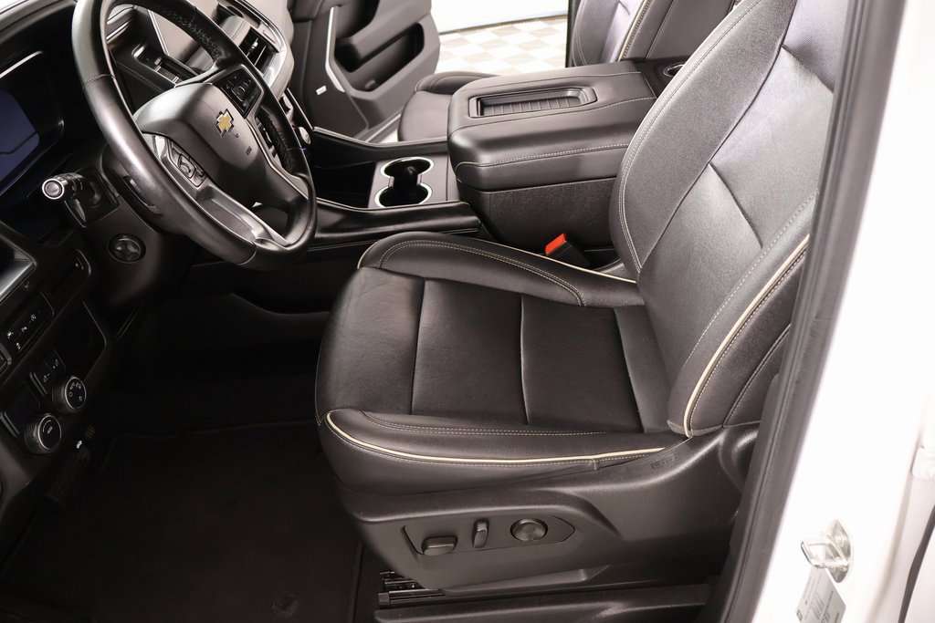 Used 2023 Chevrolet Suburban Premier image 11