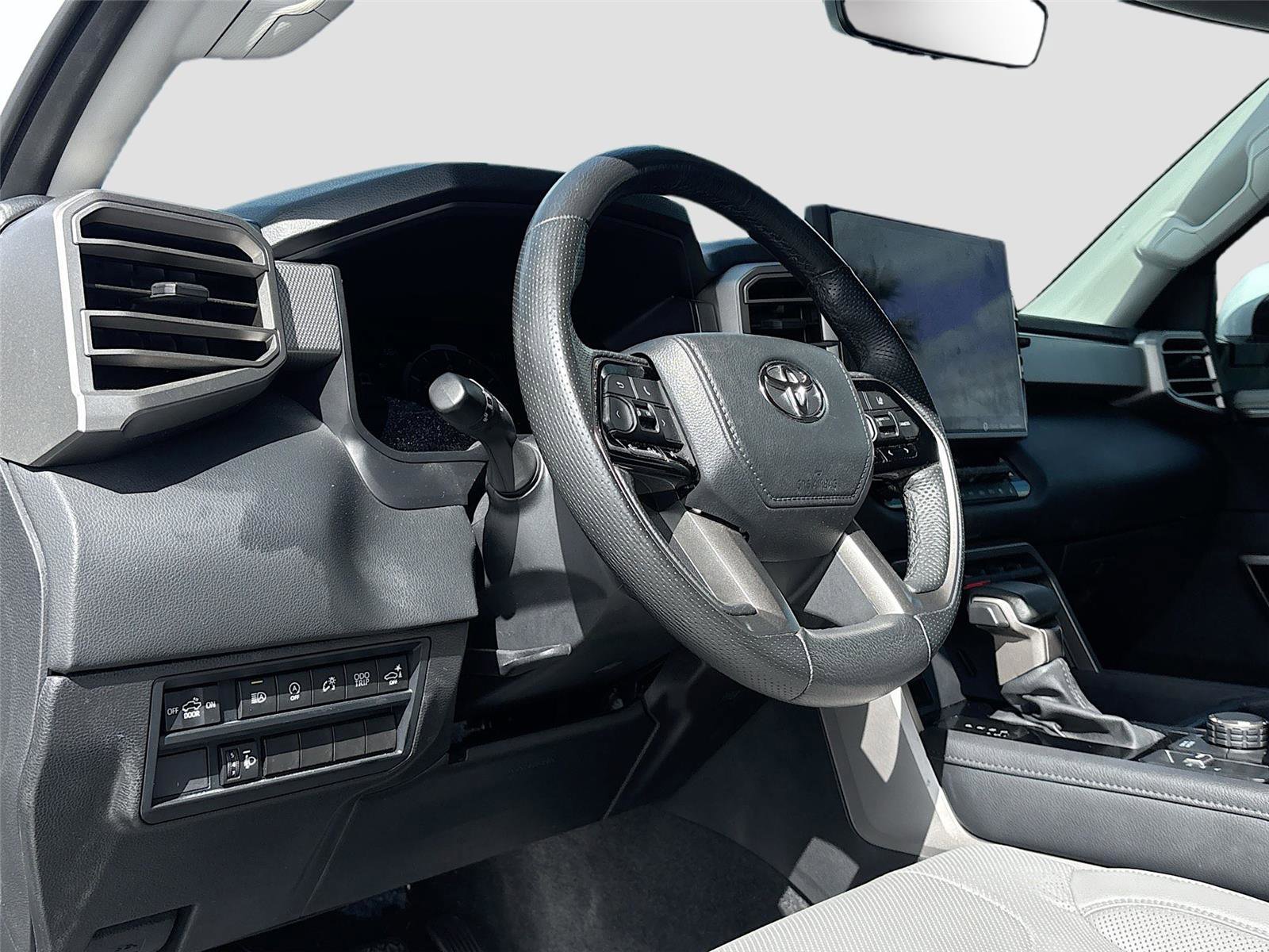 Used 2024 Toyota Tundra Limited image 9