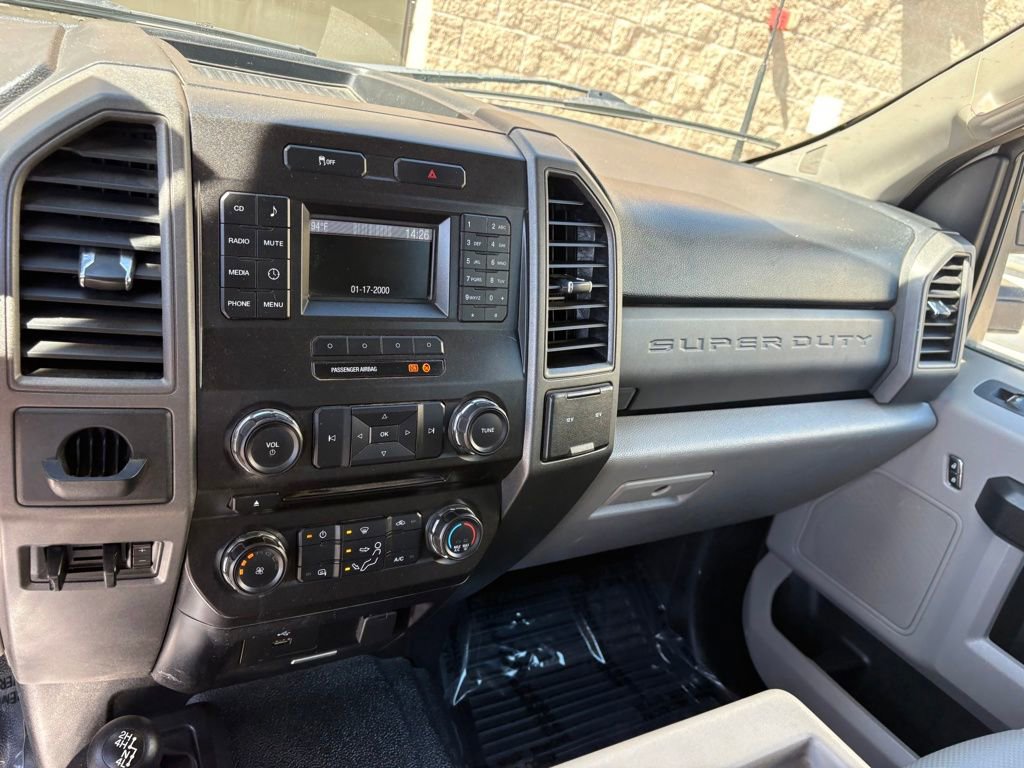 Used 2017 Ford F550 4x4 Crew Cab Super Duty image 17