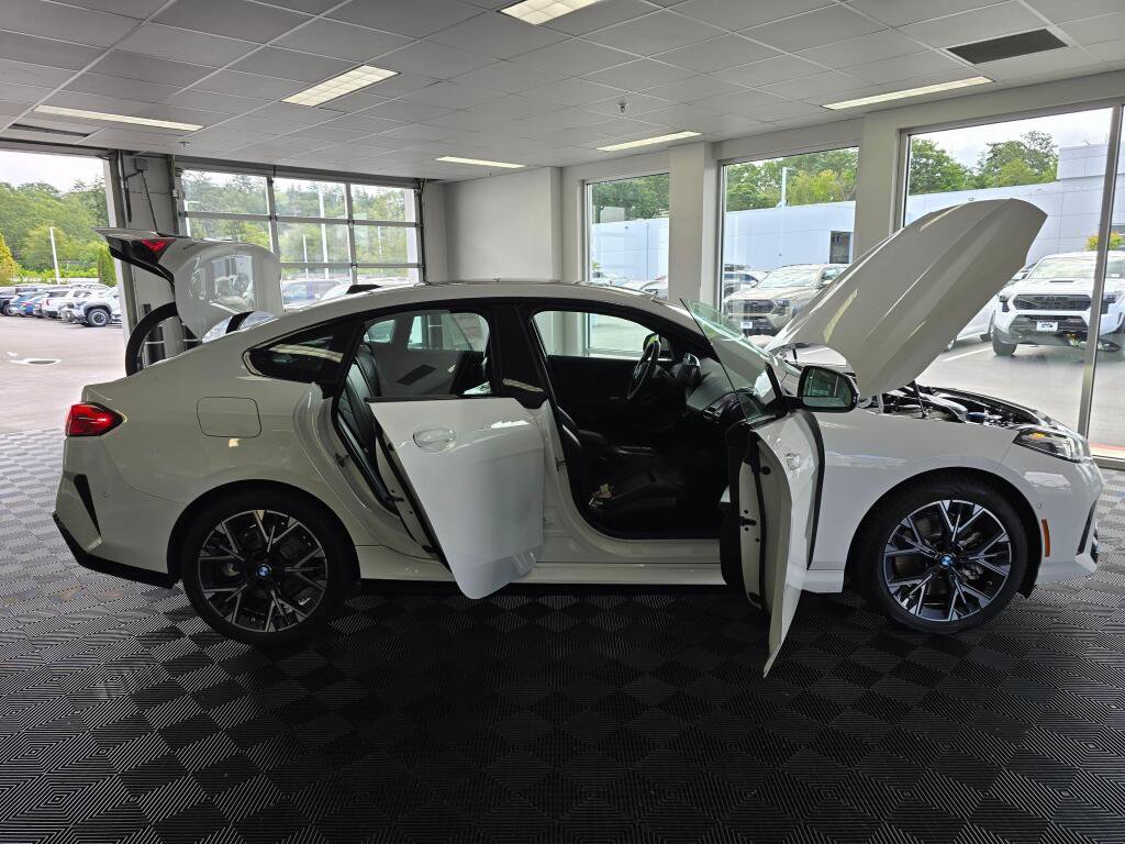 Used 2025 BMW 228i xDrive AWD/4WD image 17