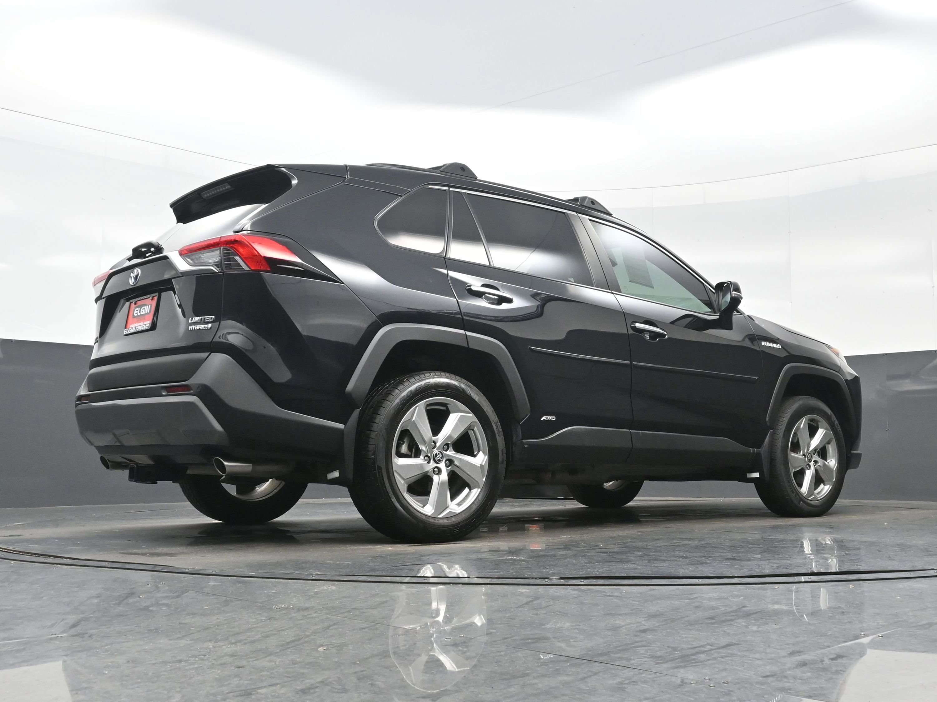 Used 2021 Toyota RAV4 Limited w/ Limited Grade Weather Package image 32