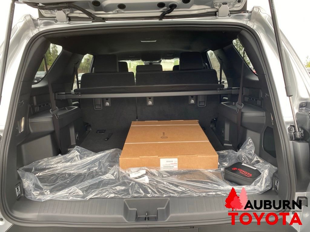 New 2026 Toyota 4Runner SR5 AWD/4WD image 9