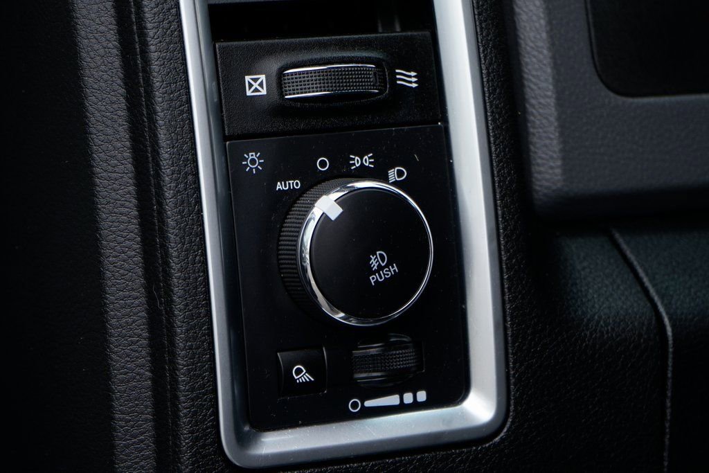 Used 2018 RAM 2500 Big Horn AWD/4WD image 18